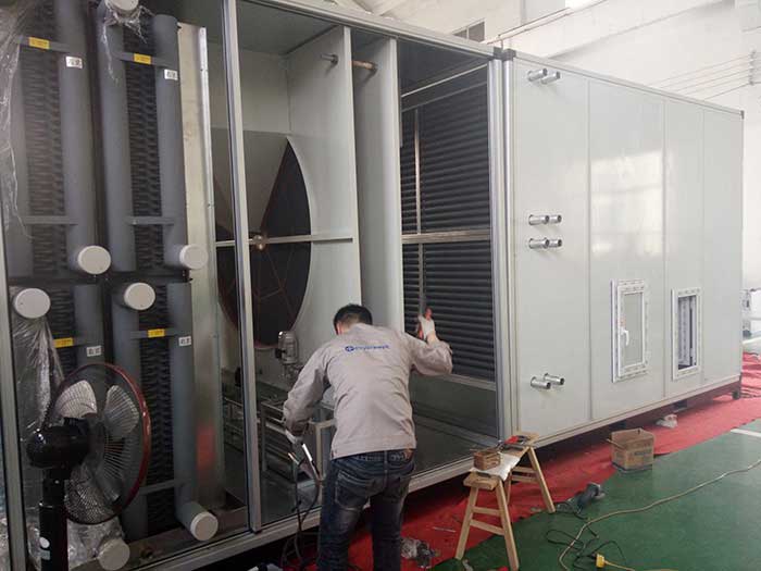 威海某大型化工企業(yè)兩臺(tái)10%濕度，40000風(fēng)量2臺(tái)除濕機(jī)組