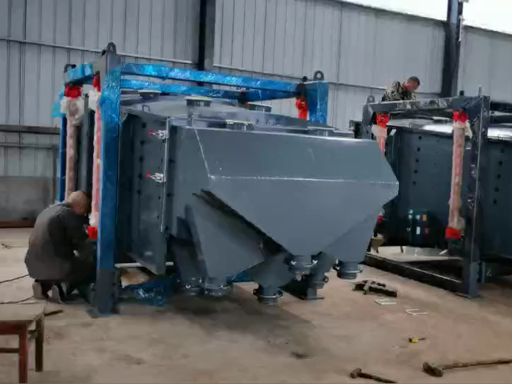 方形搖擺篩生產車間