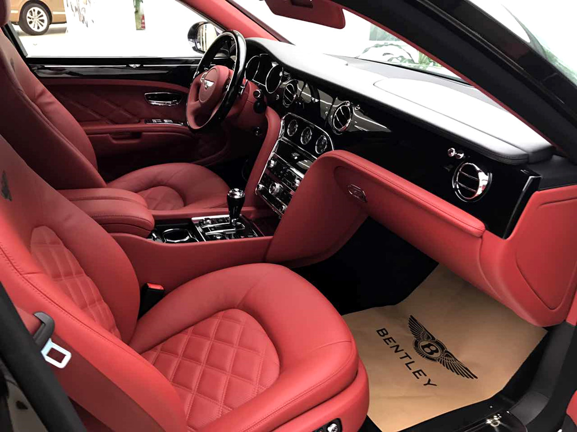 汽車護(hù)套面料的打孔